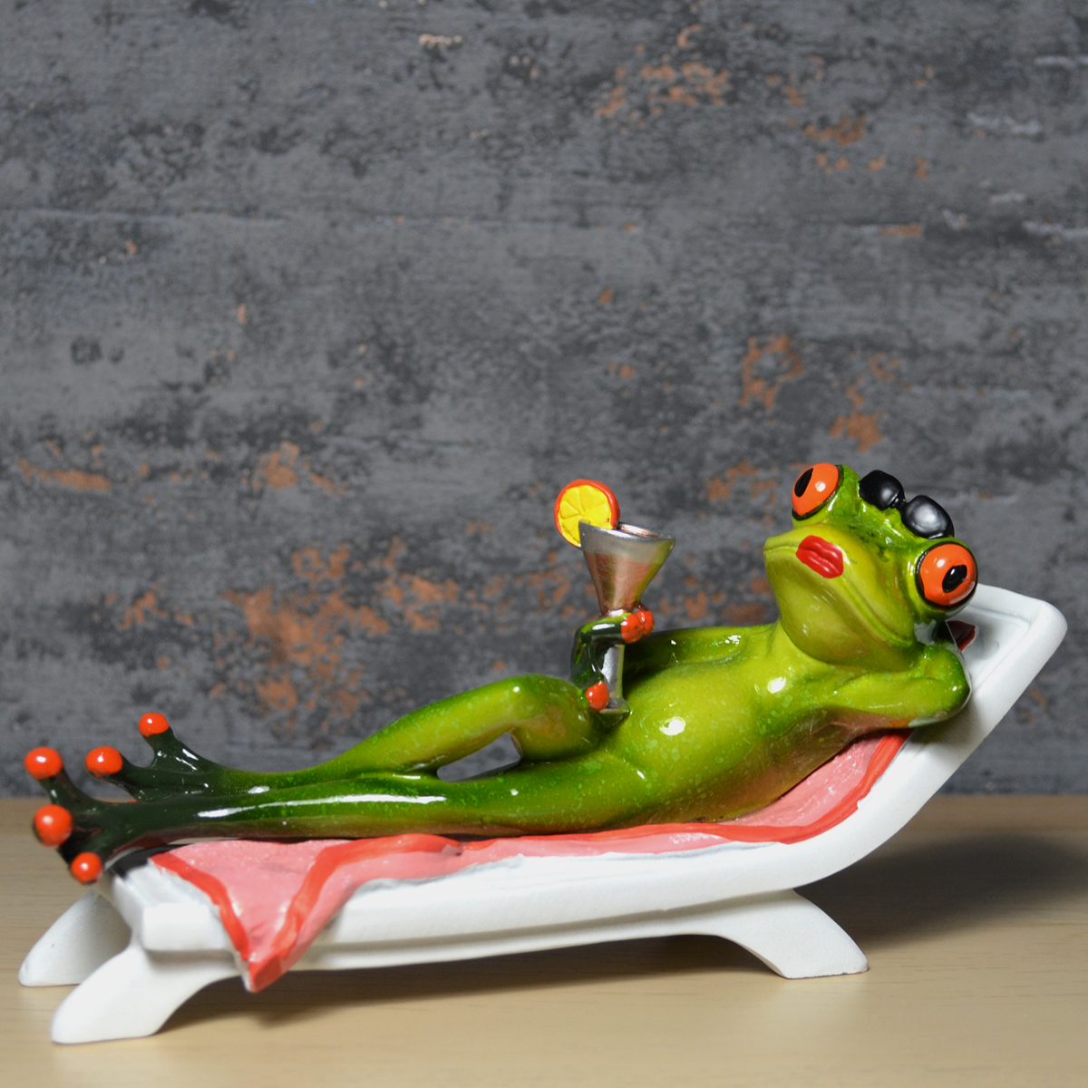 Comical Frog Ornament - Cocktail Deckchair