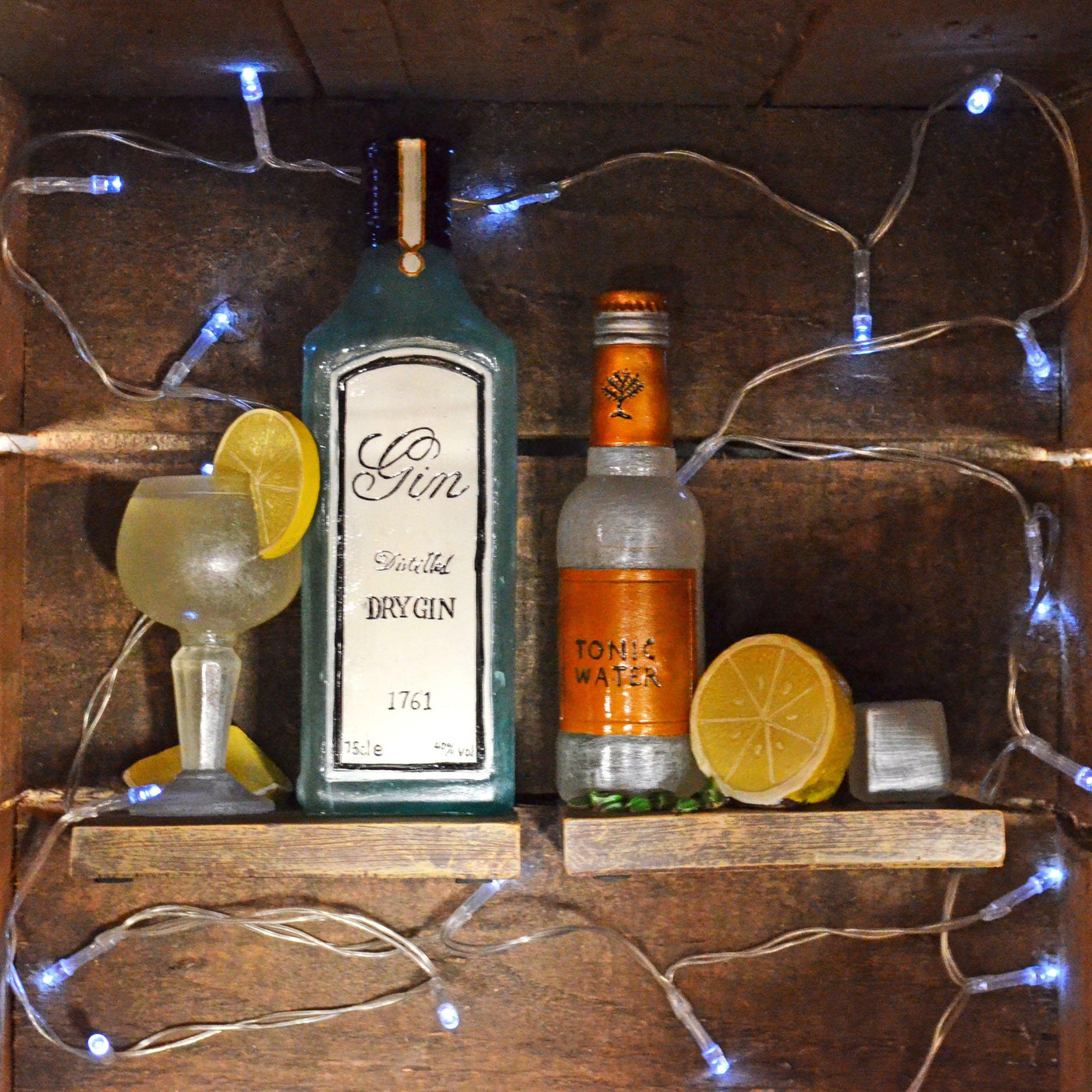 Gin & Tonic Shelf Tidy Bookends - TwoBeeps.co.uk