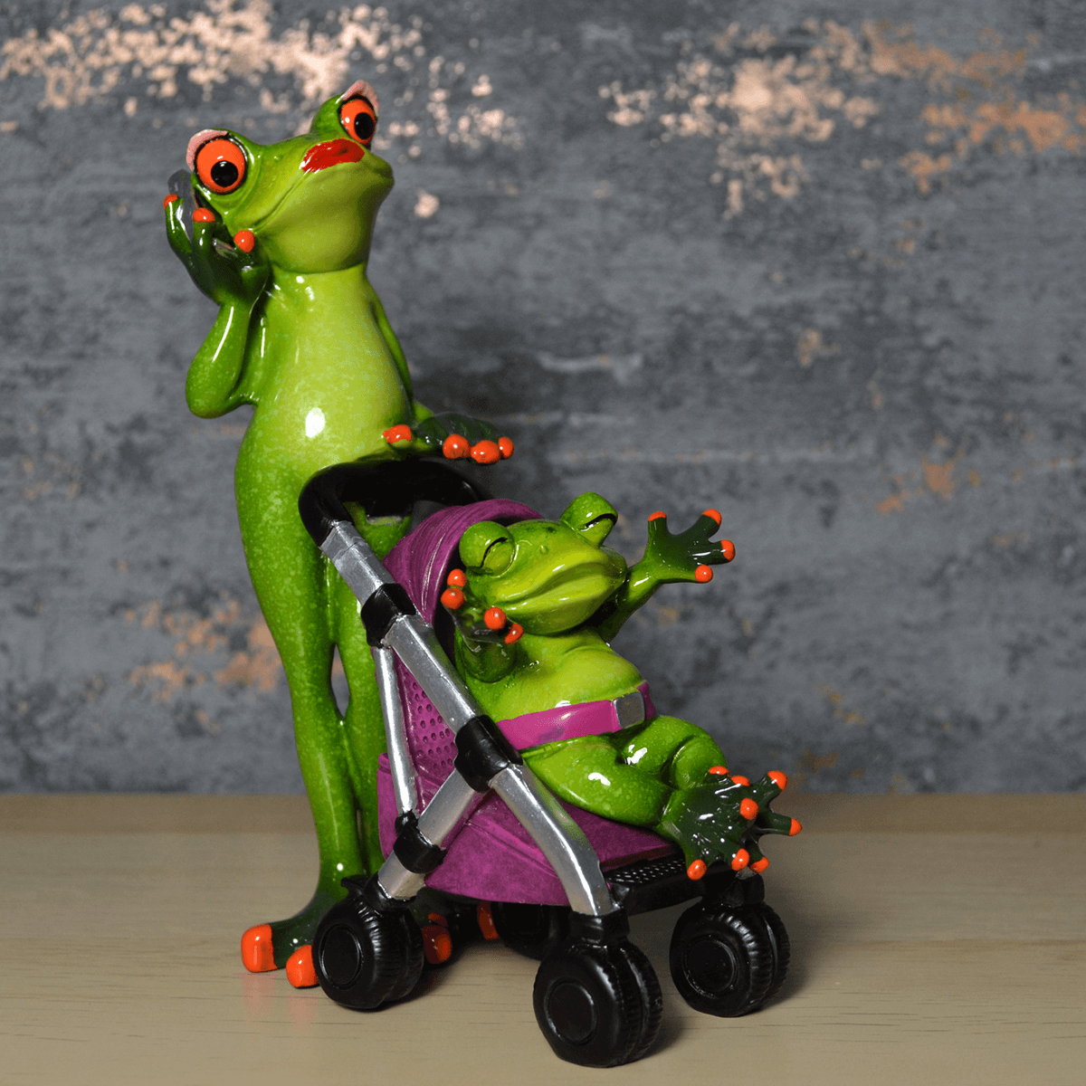 Comical Frog Ornament - Strolling - TwoBeeps.co.uk