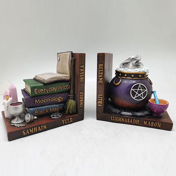 Witches Cauldron Shelf Tidy - TwoBeeps.co.uk